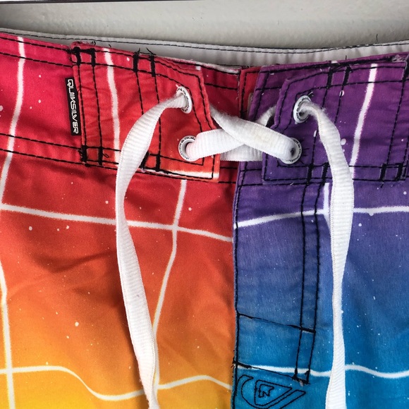 Quiksilver Spellout Grid Board Shorts Men's 38 - Picture 2 of 11